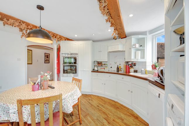 2 The Oast, Gate Court Farm, Rye photo 4