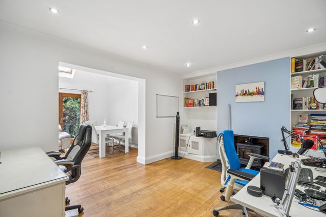 12 Chandos Close, Little Chalfont photo 4