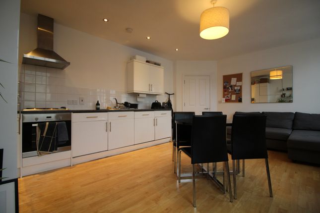 Flat 1, London photo 4