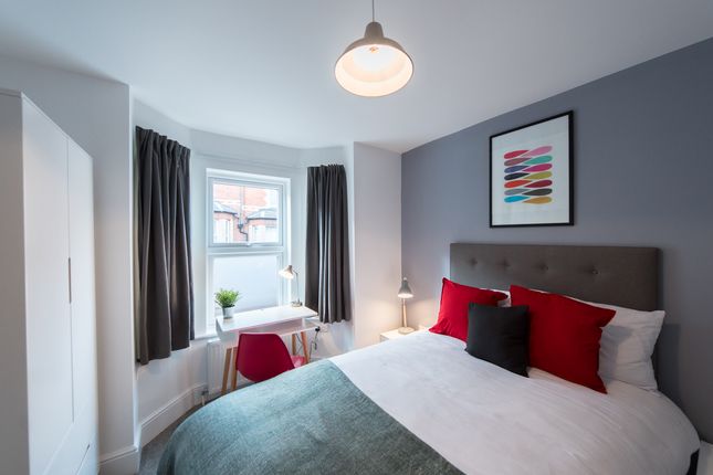 Room to rent in Henry Street, Reading