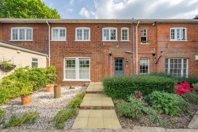 Thumbnail Flat for sale in Frog Hall, Froghall Drive, Wokingham, Berkshire
