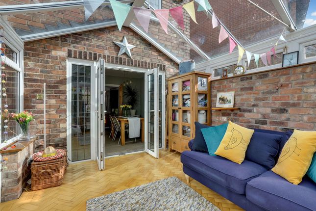 6 Greengates Avenue, Nottingham photo 4