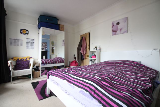 21, Canada Road(*), Cardiff photo 4