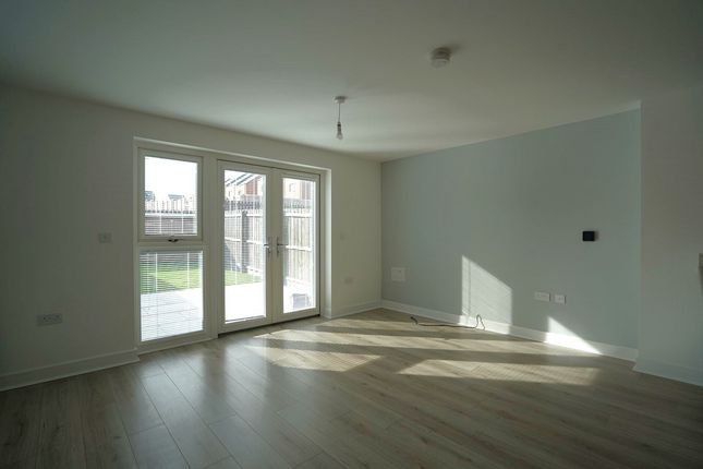 Chaffinch Drive, Seaham photo 4