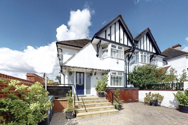 Flat for sale in Wessex Gardens, Golders Green