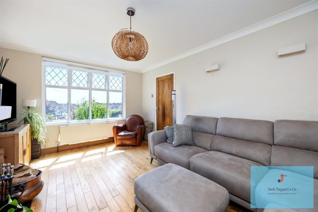 9, Windsor Close, Hove photo 4