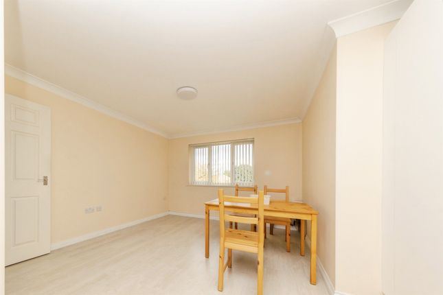 Lime Tree Place, Ipswich photo 4