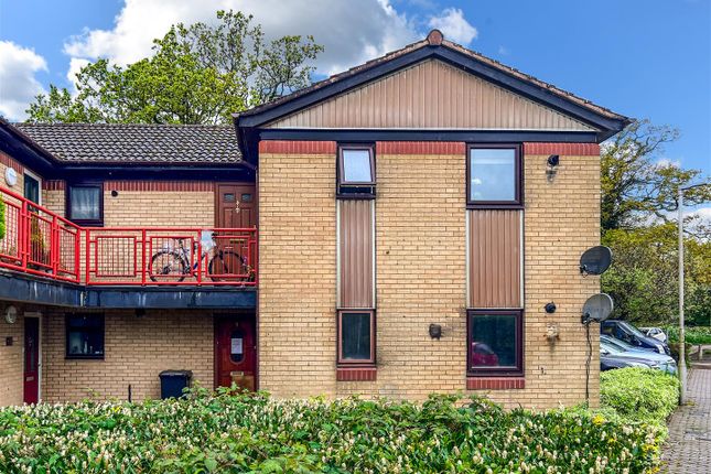 Thumbnail Flat for sale in Pudding Lane, Hemel Hempstead