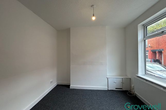 16 Dalbeattie Street, Manchester photo 3