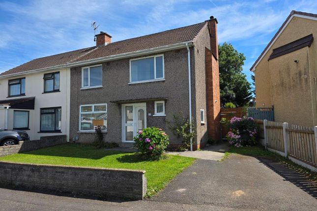 37, Willow Close, Penarth photo 2