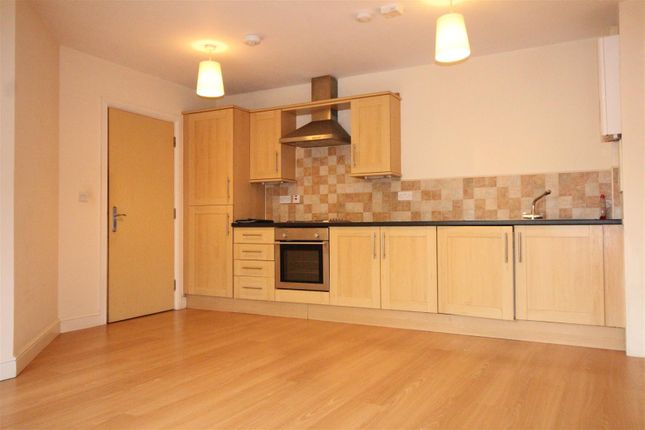 61, Lemans Drive, Dewsbury photo 5