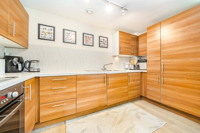 3 Goerge Mathers Road, London photo 4