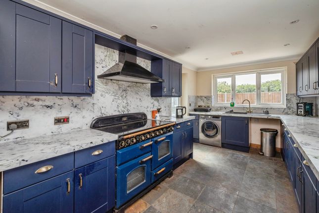 Silverdale, Lynton Road, Norwich photo 4