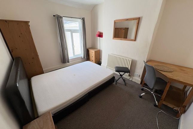 17 Brynmill Terrace, Swansea photo 4