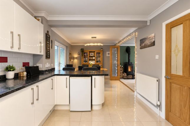 2, Hornbeam Close, Weymouth photo 4