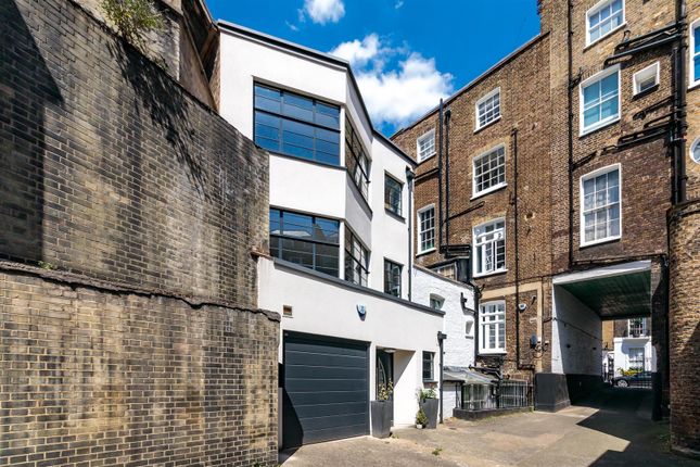 Thumbnail Mews house to rent in Wyndham Yard, London