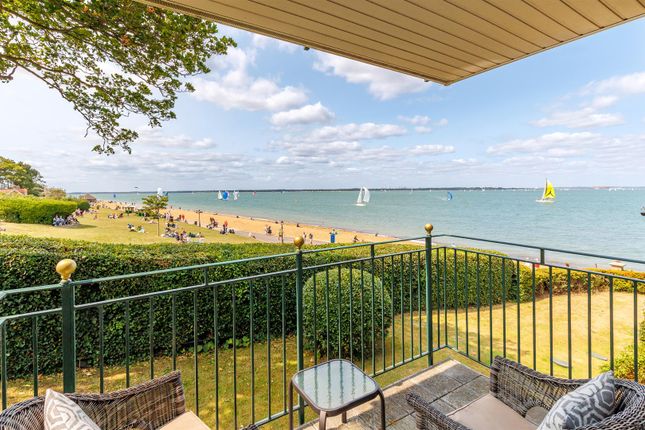 Apartment 9, Grantham Court, 10 Queens Road, Cowes photo 2