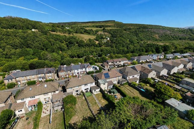 3, Tai Newydd, Pontypridd photo 3