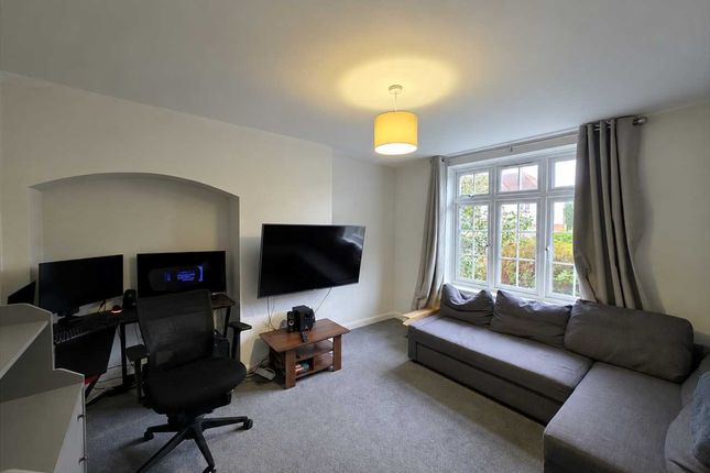 177, Abbots Road, Burnt Oak photo 3