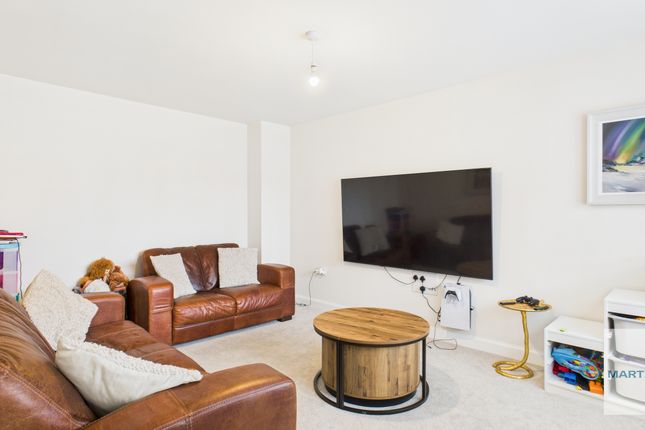 Cam03663G0-Pr0201-Still002