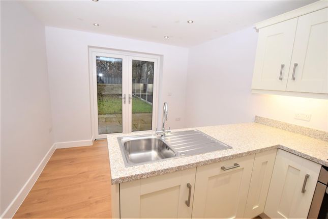 5, Wingfield Close, Barnsley photo 5