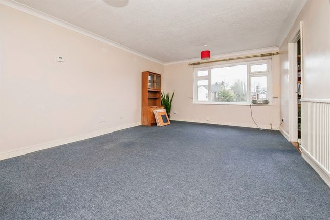 Flat for sale in Westminster Close, Ipswich