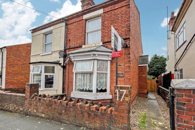 Thumbnail Flat to rent in Waverley Street, Dudley