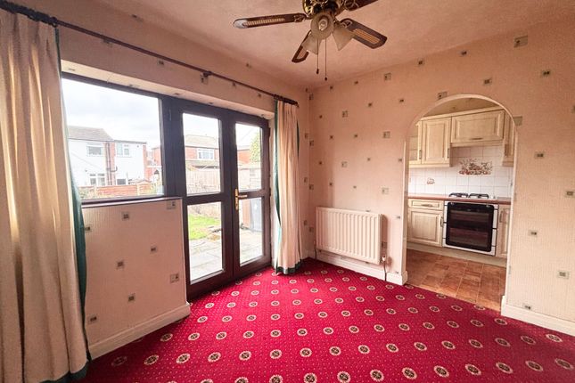 10 Warwick Avenue, Manchester photo 4