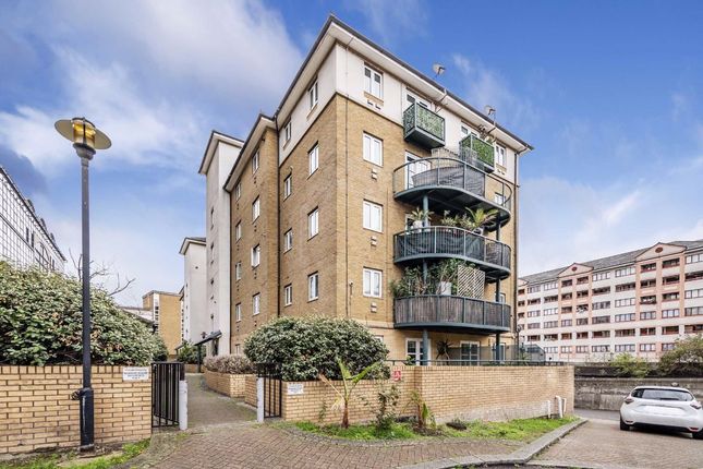 Thumbnail Flat for sale in Lorne Close, London
