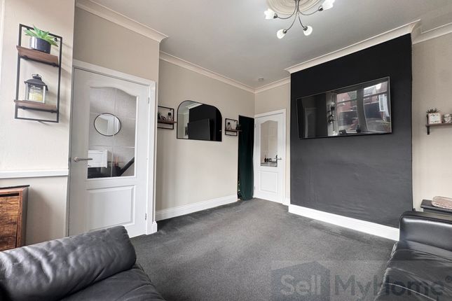 15 Blairway Avenue, Blackpool photo 2