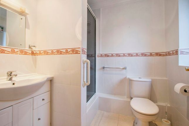 Flat for sale in Grosvenor Road, Bournemouth, Dorset