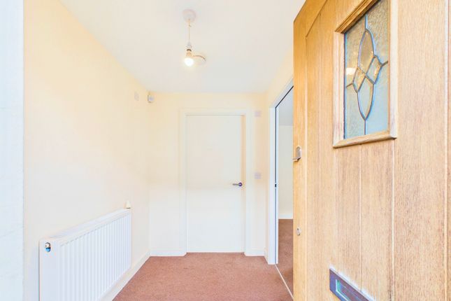 26 Sangha Close, Leicester photo 2