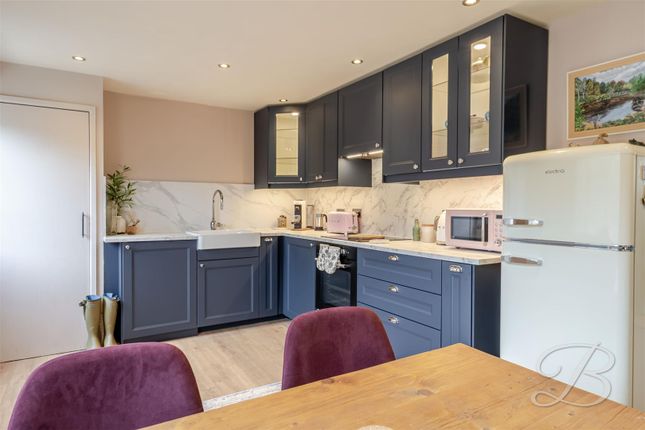 17, Hillside Road, Mansfield photo 4