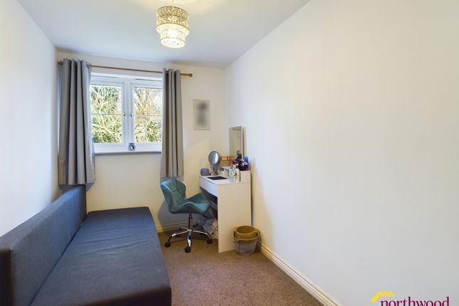 Flat for sale in Snowgoose Way, Newcastle-Under-Lyme
