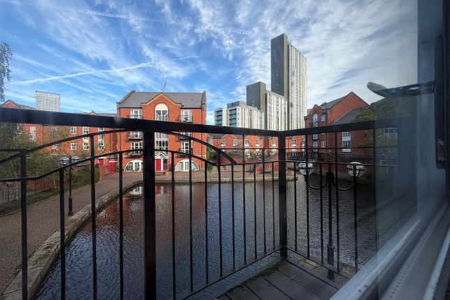 Apt 60, Thomas Telford Basin, Manchester photo 5