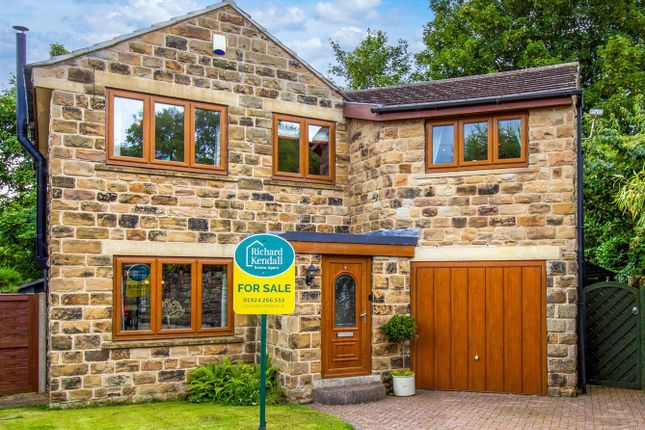 Detached house for sale in Pinfold Close, Thornhill, Dewsbury