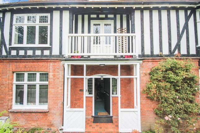 Flat 3, 12B Molyneux Park Road, Tunbridge Wells photo 2