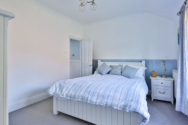 41, New Village Road, Little Weighton photo 4