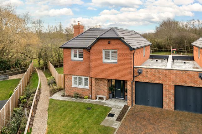 Link-detached house for sale in Chilloway Close, Crondall, Farnham, Hampshire
