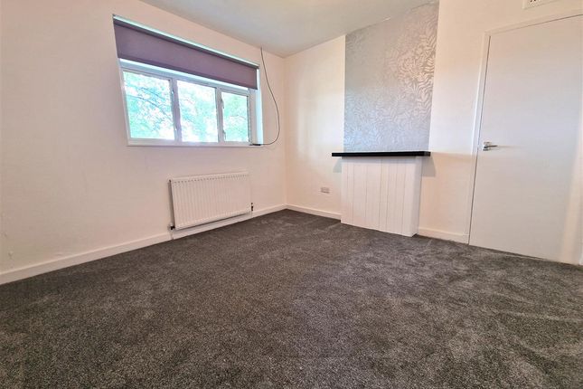 Flat to rent in Cairnhill Circus, Crookston, Glasgow