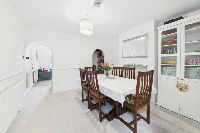Stoneycroft, Bourne End photo 4