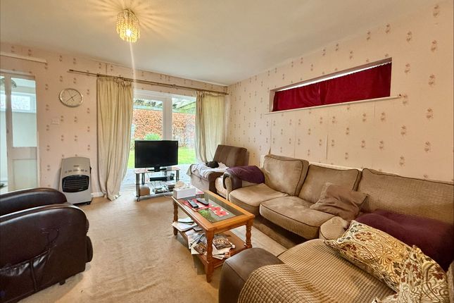 12, School Road, Great Yarmouth photo 2