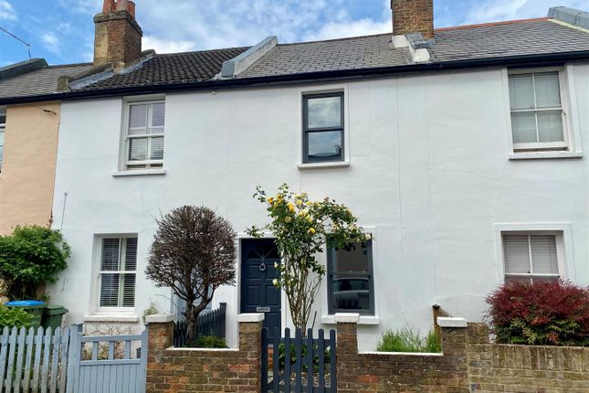 Thumbnail Property to rent in Bell Road, East Molesey