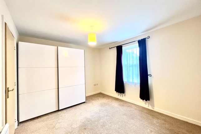 23, Buzzard Road, Calne photo 5