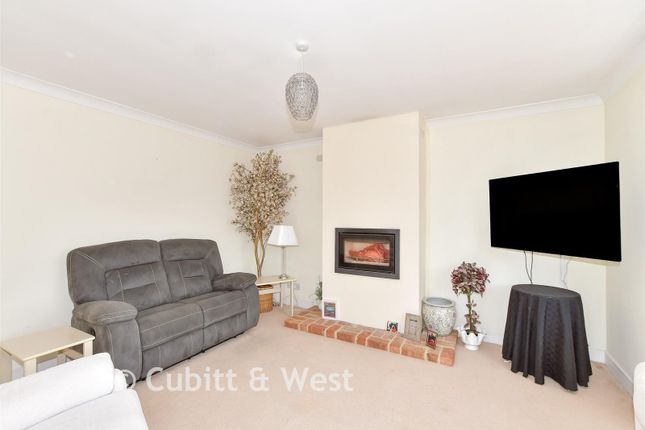 65, College Road, Haywards Heath photo 3