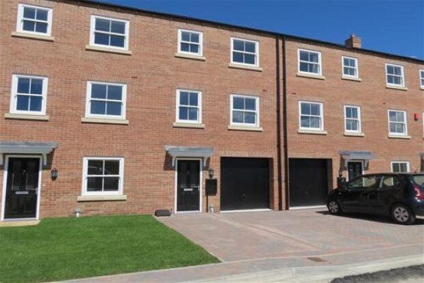 Town house to rent in Wheatlands, Malton