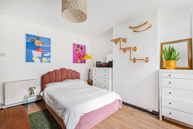 10 Purser House,, Tulse Hill, London photo 4
