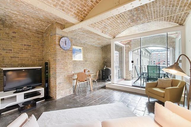 Thumbnail Flat to rent in Ivory House, East Smithfield, Wapping, London
