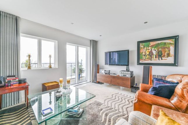 Flat for sale in Sylvan Hill, Crystal Palace, London