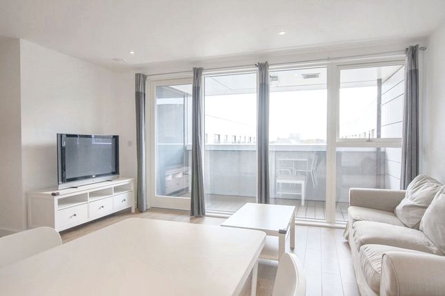 Thumbnail Flat to rent in Bessemer Place, London